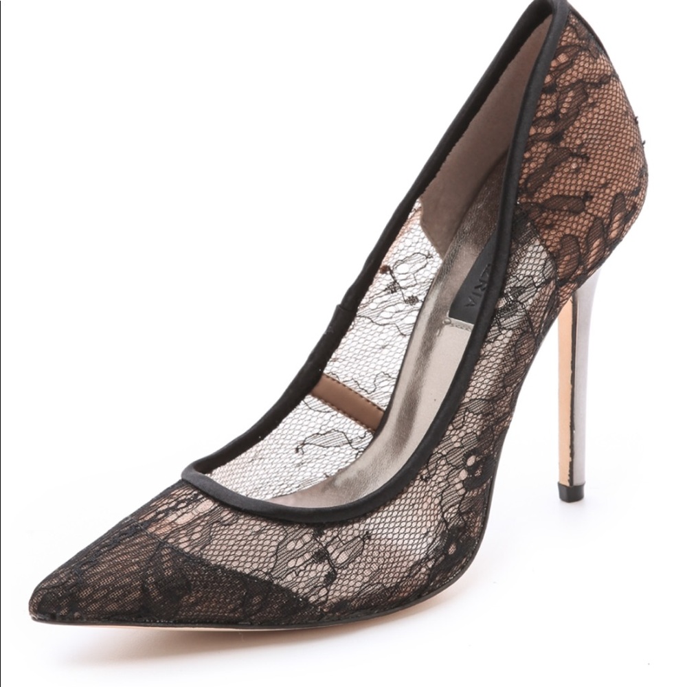 Beautiful lace BcbgMaxazria heels!